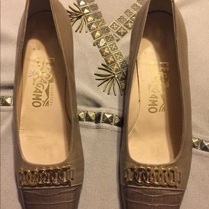 SALVATORE FERRAGAMO Wow!!! BEAUTIFUL❤️❤️❤️